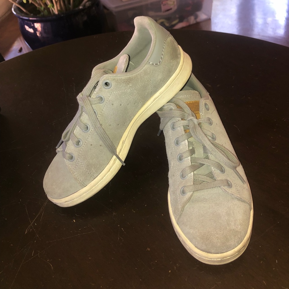 ‼️🌺CLOSET CLOSE OUT PREOWNED ADIDAS‼️🌺